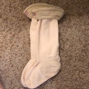 Cream Cable Knit Hunter Boot Socks